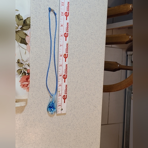 Ladies Vintage Necklace for sale today offers are considered. - Picture 7 of 9